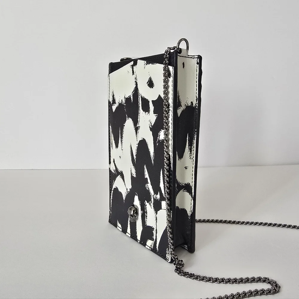 Alexander McQueen alexander mcqueen